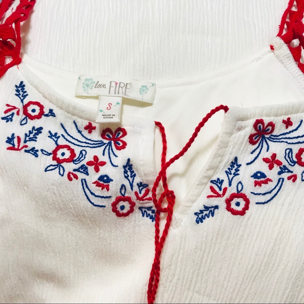 🍍3/$22 LOVE, FIRE white  dress embroidery